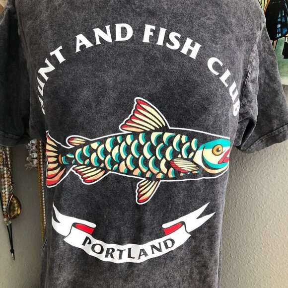Hunt & Fish Club Portland OR Graphic T Shirt - Acid Washed - Picture 6 of 6